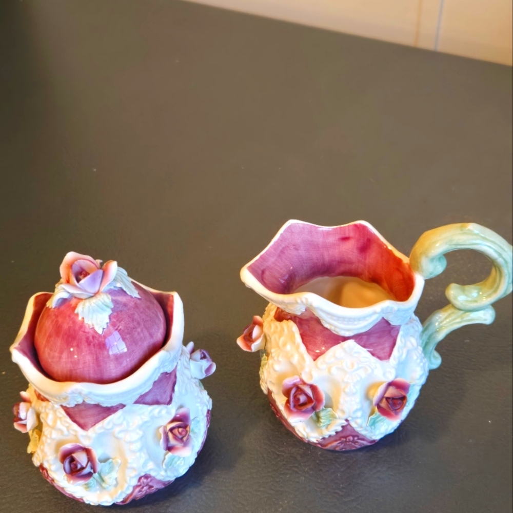 NWOT Vintage Victorian Style Sugar & Creamer Set